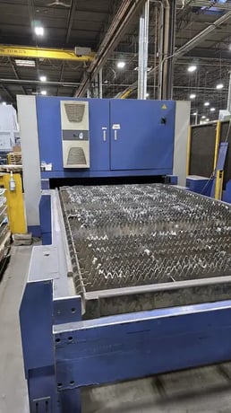 HK #PL3015, fiber laser, 3000 watts, 5' x10'tbl., chiller, dust collector, 2014 - Image 5