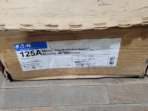 125 Amps, Eaton #3MM312RRL, Meter Stack, 3 Socket, 1ph, 3W. 120/240 VAC, 800A Bus, unused - Image 3