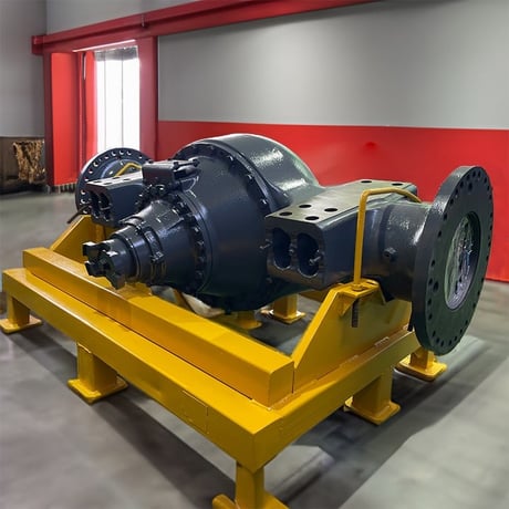 Komatsu #WA600, front axle wheel loader, PN: 4262230100 - Image 1
