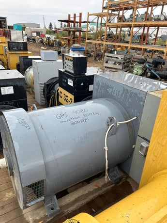 800 KW, 1800 RPM, Marathon #682FDR8168AAW, generator end, 2400/4160 Volts, 3-phase - Image 5