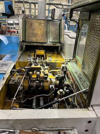 .354" x 2.95" Nakashimada #TH2-8, 2-Die 2-Blow Cold Header, 1.97" shank length, 250 pieces/min., 2-plane wire - Image 1