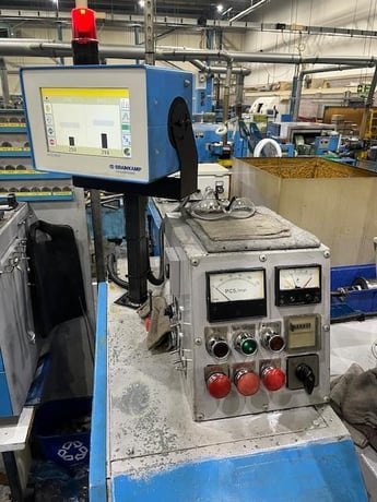 .354" x 2.95" Nakashimada #TH2-8, 2-Die 2-Blow Cold Header, 1.97" shank length, 250 pieces/min., 2-plane wire - Image 5
