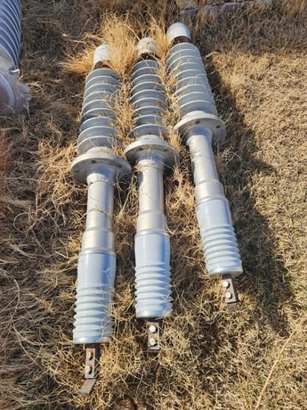 69 KV, ABB, O Plus C, 2000 Amps., bushings (style 069W2000UB), 1998 (3 available) - Image 3