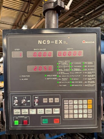 38 Ton, Amada #RG-35, CNC press brake, 4' overall, 40" between housing, 3.94" stroke, 7.88" throat, 14.58" - Image 3