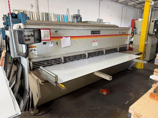 1/4" x 12' Accurshear #625012, CNC hydraulic shear, 20 SPM, 36" Back Gauge, Accurshear SC2 Backgauge Control - Image 1