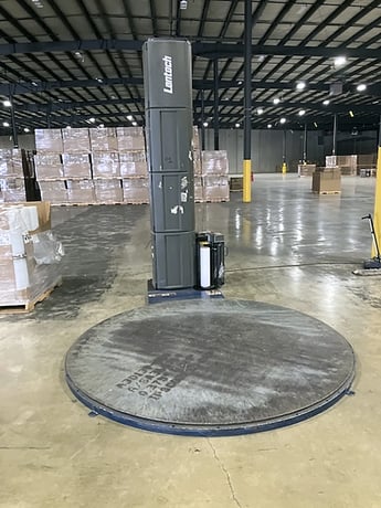 Lantech #Q-300, Shrink Wrap Machine, 99" Turntable diameter, 2007 - Image 1