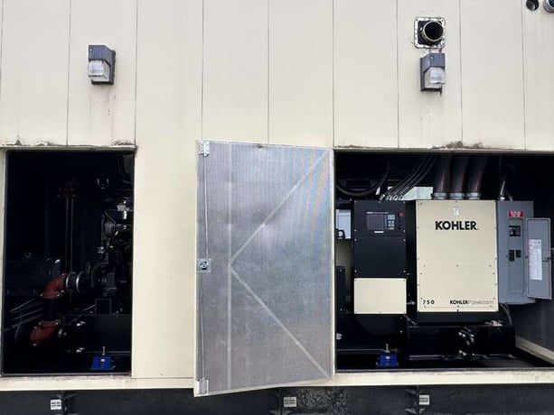 750 KW Kohler #750REZK, Natural gas generator set, 277/480 Volts, 976 hours, 1059 HP @ 1800 RPM, Siemens - Image 6