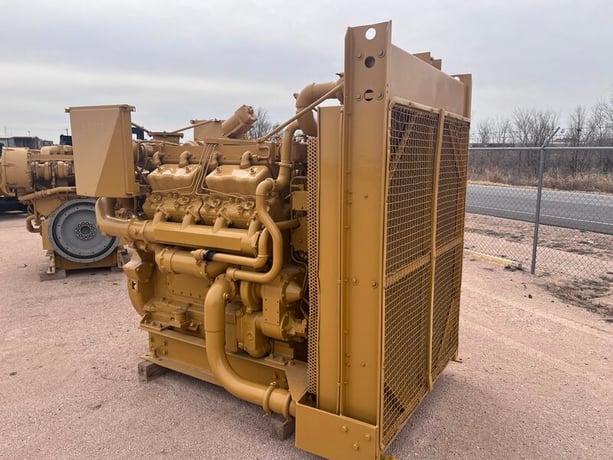 550 BHP Caterpillar #D379PCTA, industrial diesel engine, 1200 pumping - Image 2