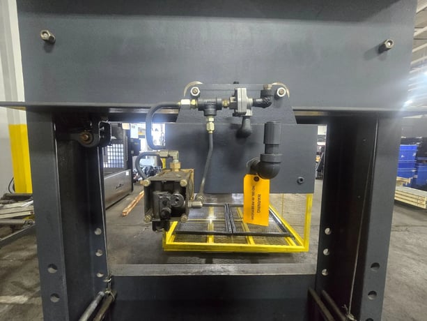 150 Ton, Dake #6-650, H-Frame Shop Press, 16" Ram, 48" between housing, 2007 - Image 7