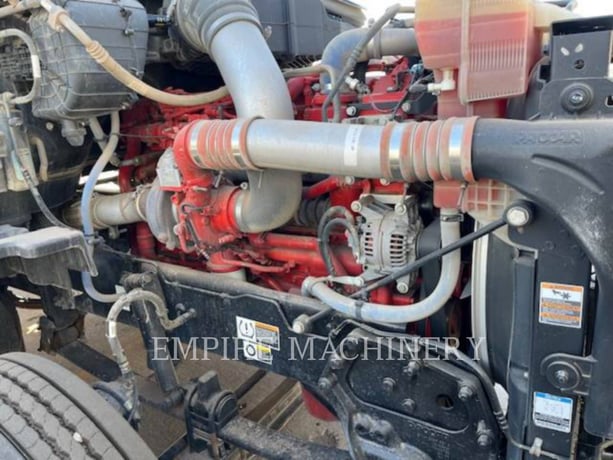 Kenworth (Obsolete) J.h. Day CAB, On Highway Truck Engine, 589120 hours, S/N: 1XKYD49X6KJ257678, 2019 - Image 6