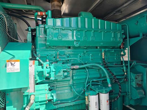 300 KW Onan #855, Diesel Gen Set, Enclosed, Cummins #300DFCB, Tank, 1175 hours, 1992 - Image 8