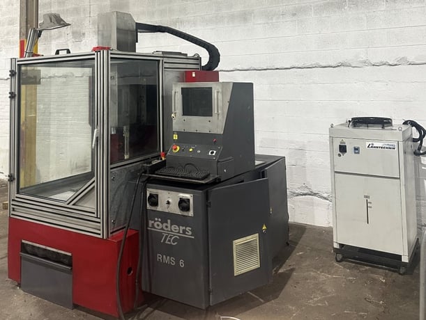 Roders #RFM600, precision / high speed vertical machining center, 24" X, 20" Y, 12" Z, 18 automatic tool - Image 4