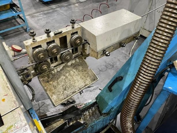 .31" Nakashimada #PF-860, 2-Die 3-Blow Cold Header, 50-120 pieces/min., 15 HP, 2-plane wire straightener - Image 9
