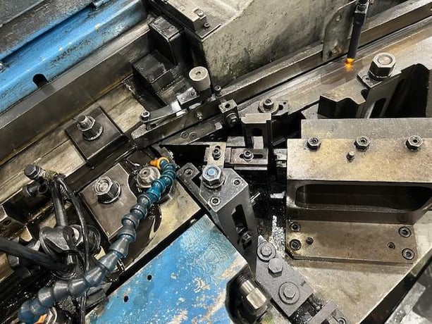 TLM #R8, High-Speed Thread Roller, 12" washer vibratory feeder, 21" blank vibratory feeder, loader, SEMS - Image 3