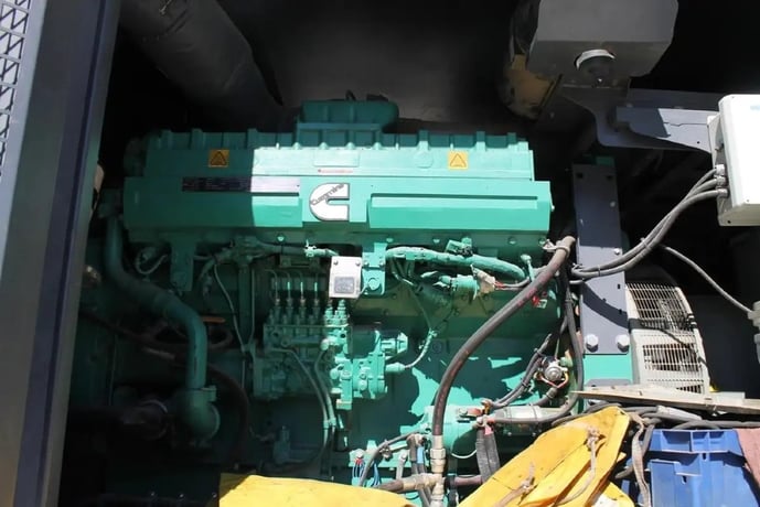 1000 KW Atlas Copco #QAC1200, Containerized Rental Type Generator on Trailer - Image 2