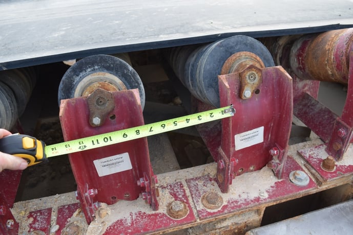 5' wide x 28' +- long belt conveyor, 3/4" thick, rubber impact idlers, Falk gearbox reducer - Image 3