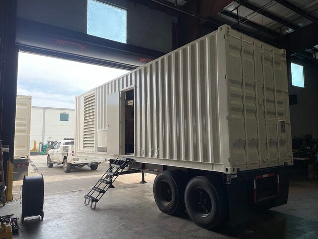 1750 KW Caterpillar #3516, Diesel Power Module, 25Z Prefix engine, 1800 RPM, Deep Sea 7310 controls, 480 - Image 3
