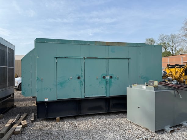 500 KW Cummins #DFEK-7206494, Diesel Generator Set, 1800 RPM, 800 amp main line circuit breaker, PowerCommand - Image 2