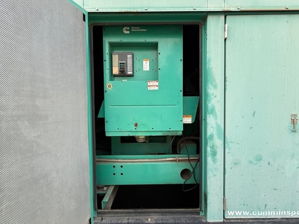 500 KW Cummins #DFEK-7206494, Diesel Generator Set, 1800 RPM, 800 amp main line circuit breaker, PowerCommand - Image 4
