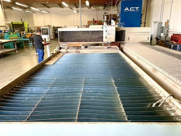 Mitsubishi #MWX3-612, CNC Waterjet Cutting, 40 HP, 6" x12" table, 55000 psi, M720 Control, 2013 - Image 4