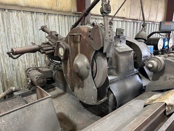 24" x 168" Cincinnati, plain cylindrical grinder, 30" wheel capacity, coolant systems, 25 HP - Image 4