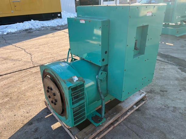 400 KW, 1800 RPM, Onan/Cummins #DFCE-4956771, Generator End w/ Controller & Breaker, 480 Volt, 129 hours, 2001 - Image 6