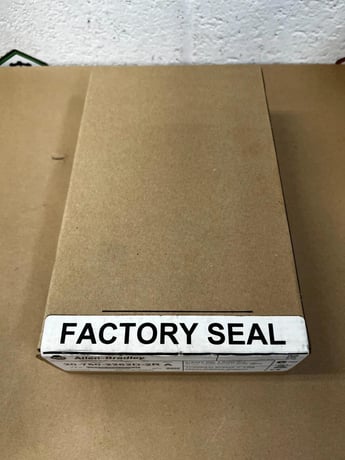Allen-Bradley #20-750-2262D-2R, PowerFlex 750 Series I/O Module, 115 VAC digital inputs, 2 relay outputs - Image 2