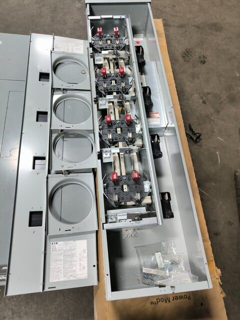 Eaton 1MM412RRLP 4 Meter Stack 800 Amps 120/240 VAC 1PH 3 Wire Ringless NOS - Image 3