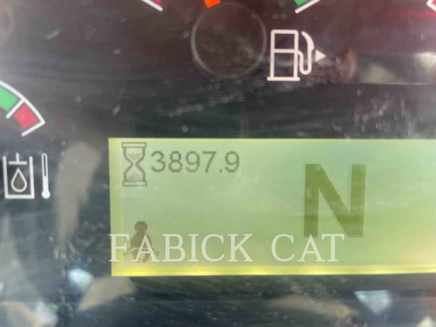 Cat 938M, Wheel Loader, 3947 hours, S/N: J3R00753, 2015 - Image 5