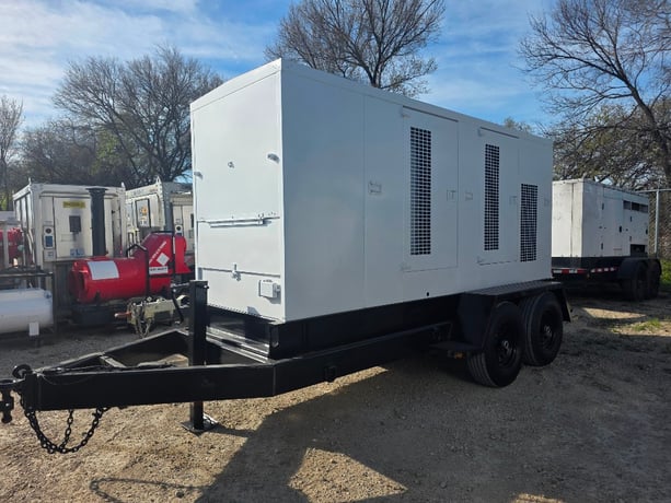200 KW Caterpillar #XQ230, towable generator set, 2005 - Image 5
