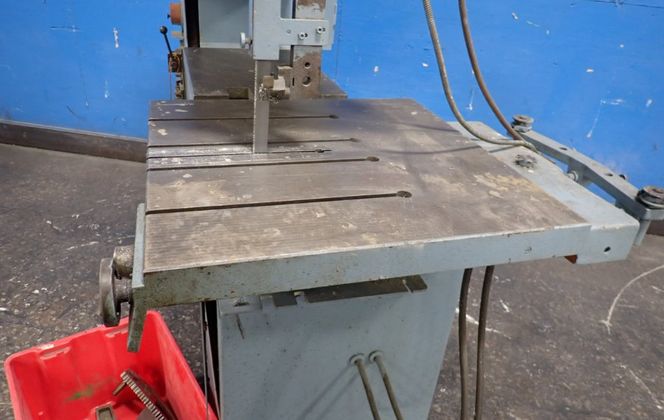 40" Dake Johnson #VH-40, Vertical Band Saw - Image 3