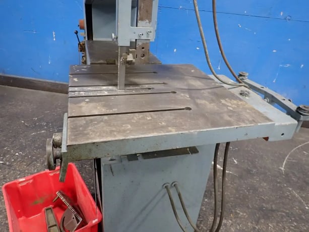40" Dake Johnson #VH-40, Vertical Band Saw - Image 4