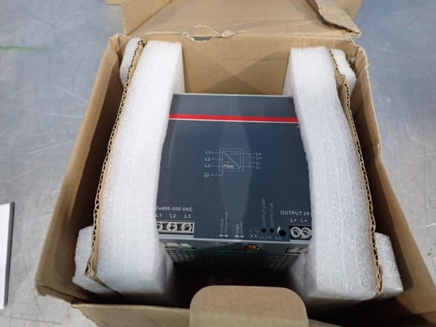 ABB, CP-T24/20.0, Switch Mode Power Supply, 11 Qty., 3 Phase, 480 Watts, 400-500 VAC Input, 24 VDC Output - Image 3