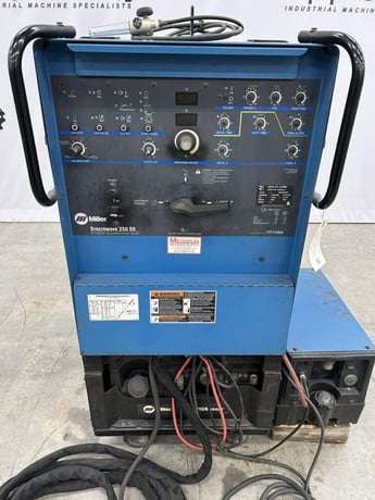 Miller #Syncrowave-250DX, AC/DC tig /stick welder, 1 phase, Miller Coolmate 3 coolant system - Image 4