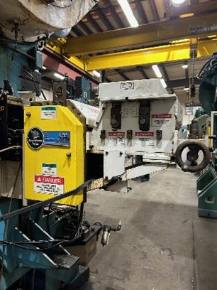 12" Coe Press Equipment #CPRF-S212 Servo Master Series 2, Motorized Servo Feed w/ Pull Thru Straightener - Image 1
