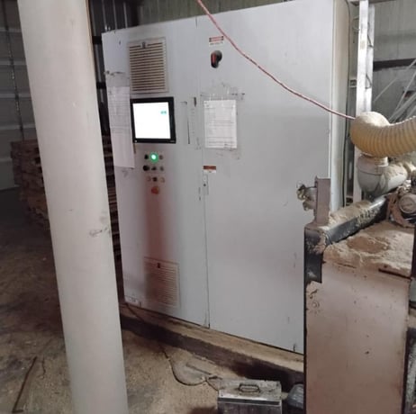 Premier Tech #600, 4-Station Vertical Compression Baler, 69" x 78" holding bin, 11" x 17" finished bag size - Image 4