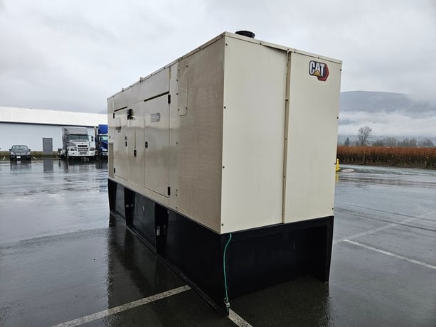 500 KW Caterpillar #D500GC, Diesel Generator Set, 762 HP @ 1800 RPM CAT C15 engine, 1000-gallon MGK fuel - Image 6