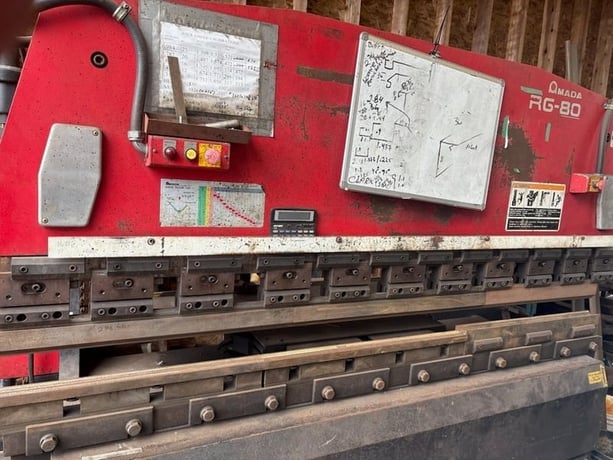 88 Ton, Amada #RG-80, CNC Press Brake, 94.5" bed length, 80.7" between uprights, 98.6" max. bending length - Image 6