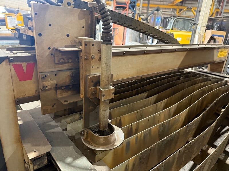 Vicon #HVAC-520, CNC Plasma Cutting System, 5' x 20' cutting area, 28-gauge to 1/2" thick plate, Hypertherm - Image 4