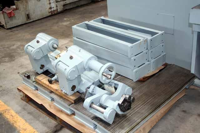 175 Ton, Eitel #RP-160, 279" bed, 10" stroke, 13.75" throat, 31.5" DL, center/roller work rests, 1982 - Image 2