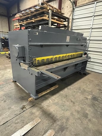 1/4" x 10' Summit #S-103, Hydraulic Shear, foot pedal - Image 1