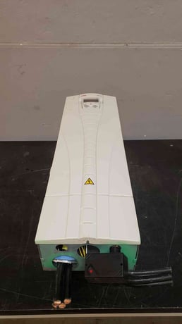 40 HP ABB #ACH550-UH059A-4, VFD, 480 Volts - Image 1
