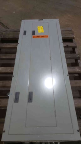 400 Amp. Siemens #Sentron-Series, Panelboard, 480/277 Volts, 3PH, 4W, Breaker, 2001 - Image 2