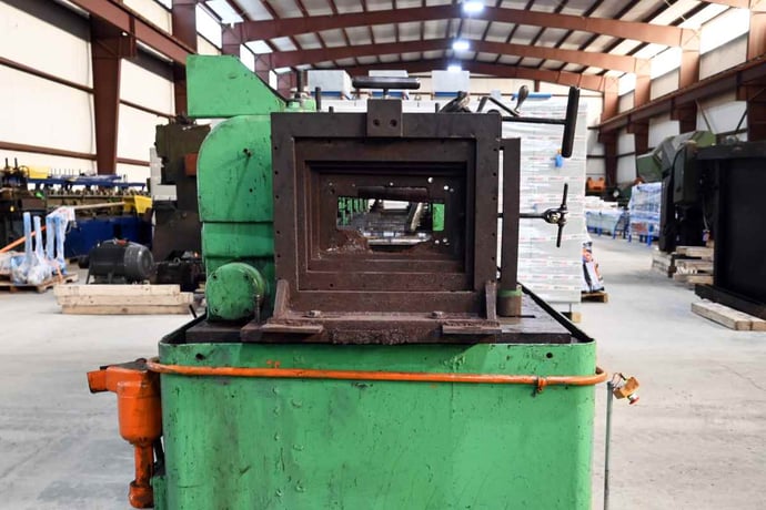 8 Stand, Yoder #M2, rollformer, 2" spindle diameter, 13" roll space, 15" horizontal centers, 4"-7" vertical - Image 5