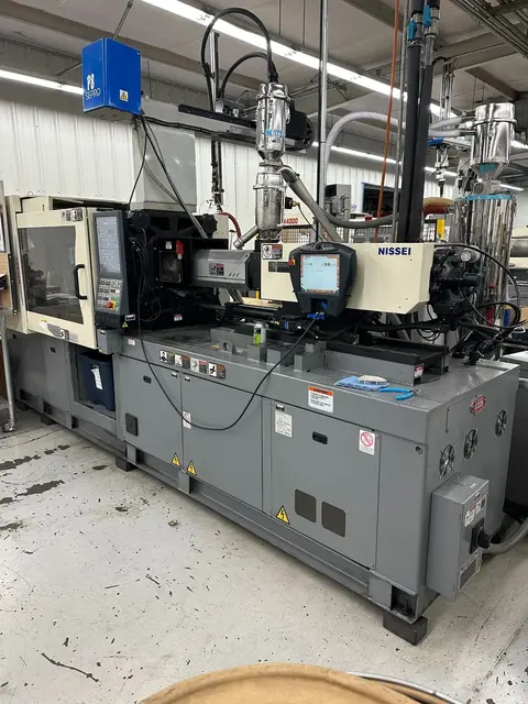 123 Ton, 6.1 oz., Nissei #FNX110IIIA-18A, hybrid horizontal injection molder, 18.1" x 18.1" tie bar spacing - Image 3