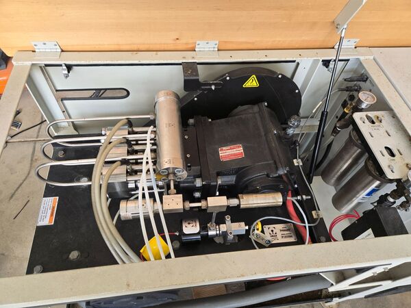 Omax #60120, with A-Jet 5-Axis head waterjet, 40 HP, 60000 psi, refurbished 2025, 2013 - Image 4