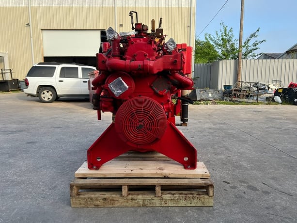 739 HP Caterpillar #3412C Engine, 2100 RPM, 38S Prefix, 1992 - 191 Original Hours - Image 9
