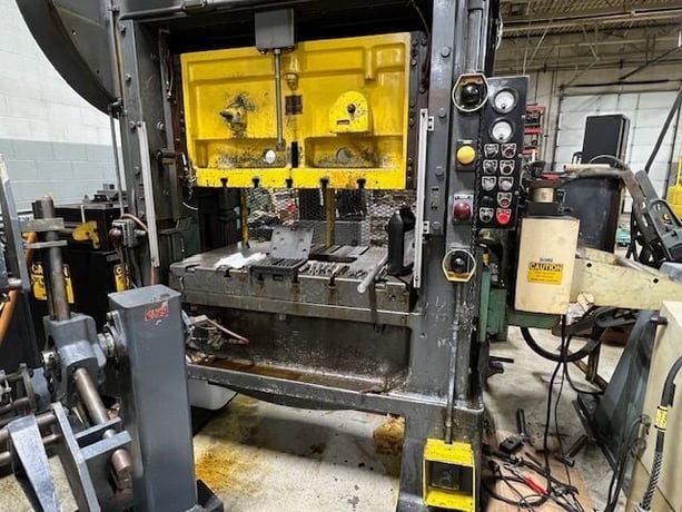 100 Ton, Minster #P2-100-48-31 Piece-Maker, straight side double crank, 5" stroke, 18" Shut Height, 4" adj. - Image 4