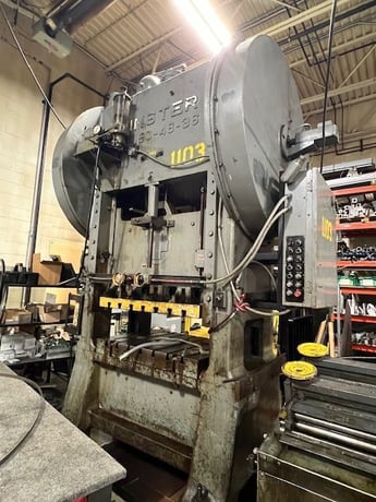 150 Ton, Minster #P2-150-48-36, straight side double crank, 4" stroke, 8" adj., 48" x36" bed, 16" window, air - Image 1