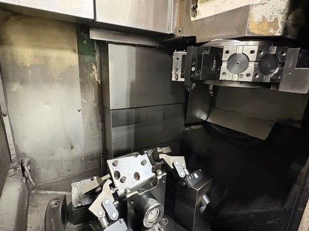 Daewoo Doosan #V400M, CNC lathe, 15" chuck, 12 turret, 2012 - Image 4